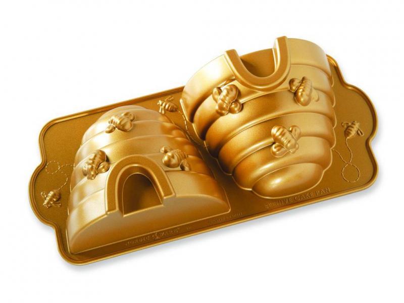 Formy na bábovku Nordic Ware Forma na bábovku včelí úl 3D, zlatá