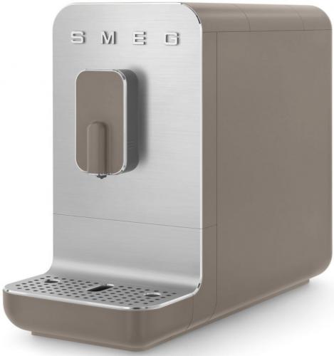 Automatické kávovary SMEG Automatický kávovar na espresso 19 barů / 1,4l hnědá