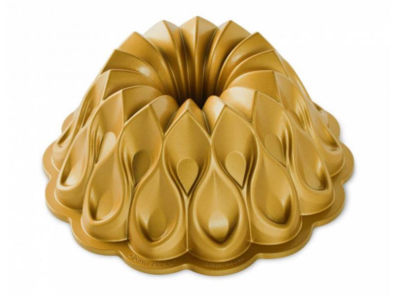 Nordic Ware Forma na bábovku Crown, zlatá, 2,3 l
