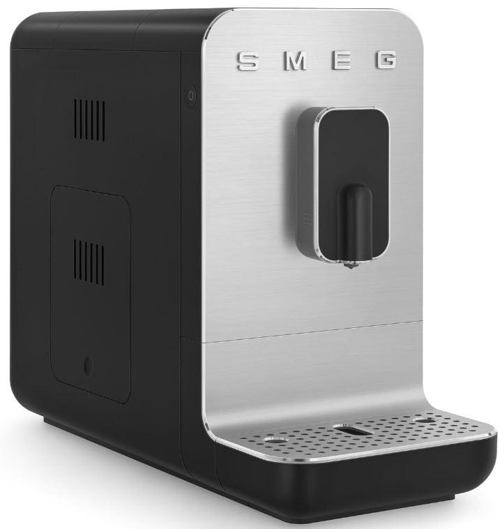 SMEG Automatický kávovar BCC11BLMEU na espresso 19 barů / 1,4l, černá